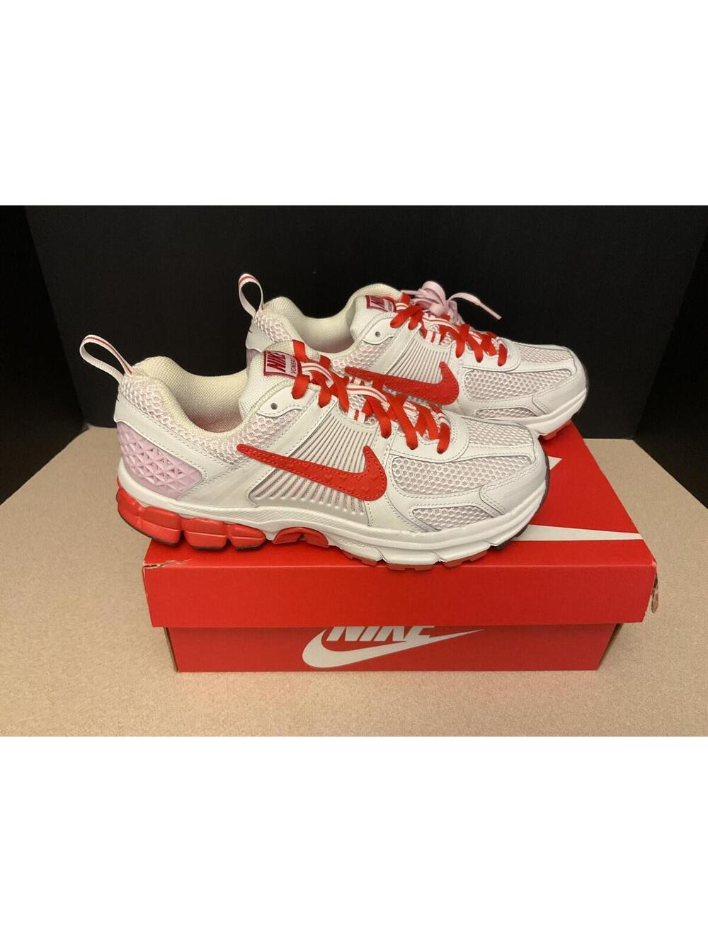 New! Nike Vomero 5 “Valentines Day” With Hearts Shoes. Youth’s 5.5Y Women’s 7.
